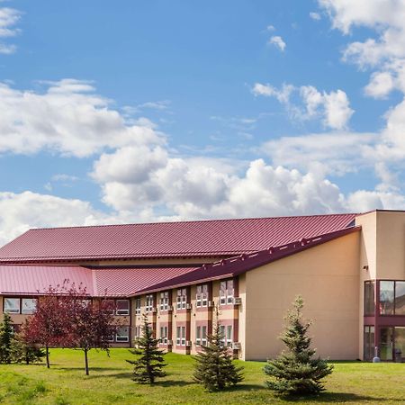 Super 8 By Wyndham Sherwood Park/Edmonton Area Екстериор снимка