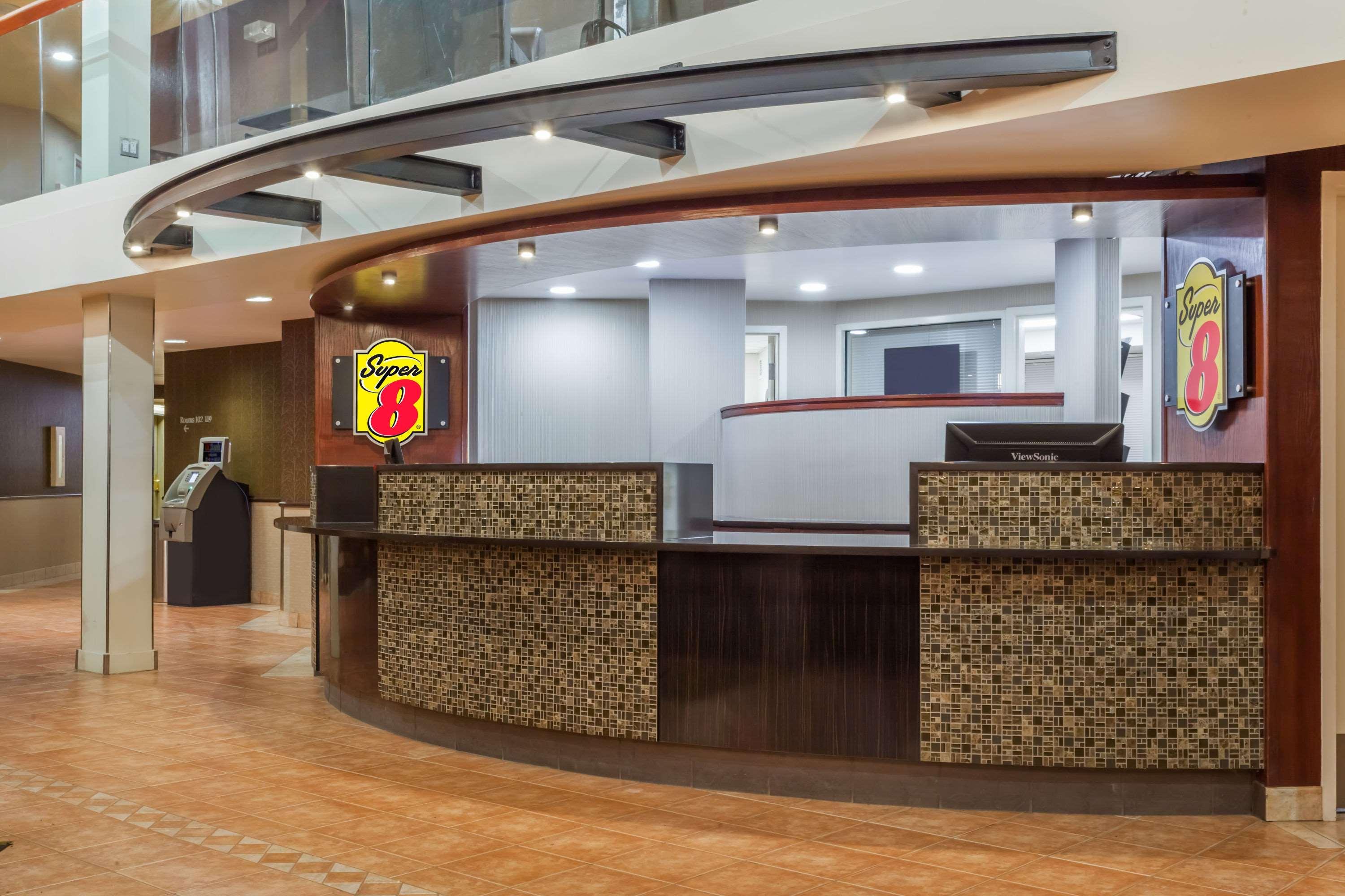 Super 8 By Wyndham Sherwood Park/Edmonton Area Екстериор снимка