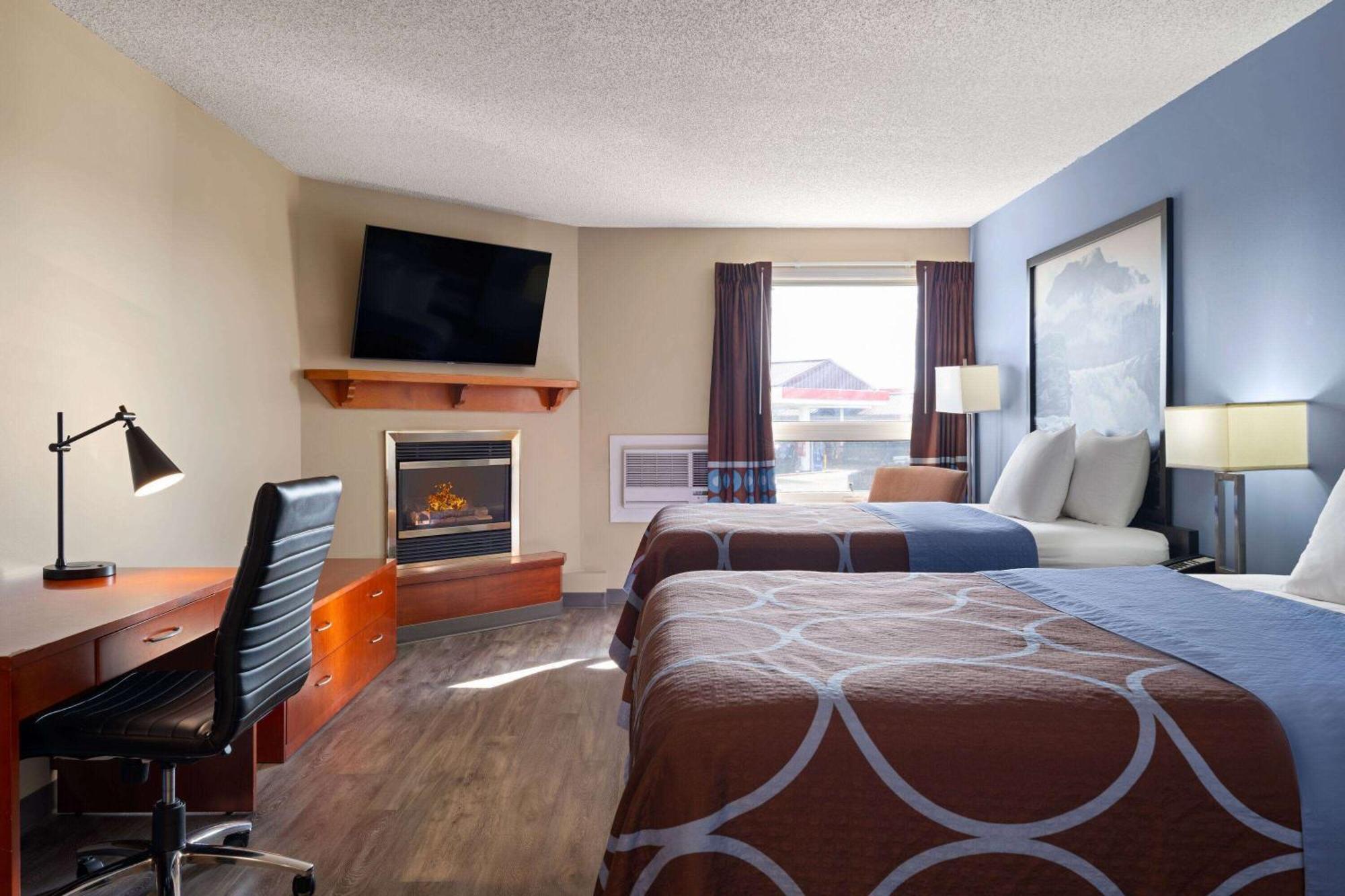 Super 8 By Wyndham Sherwood Park/Edmonton Area Екстериор снимка