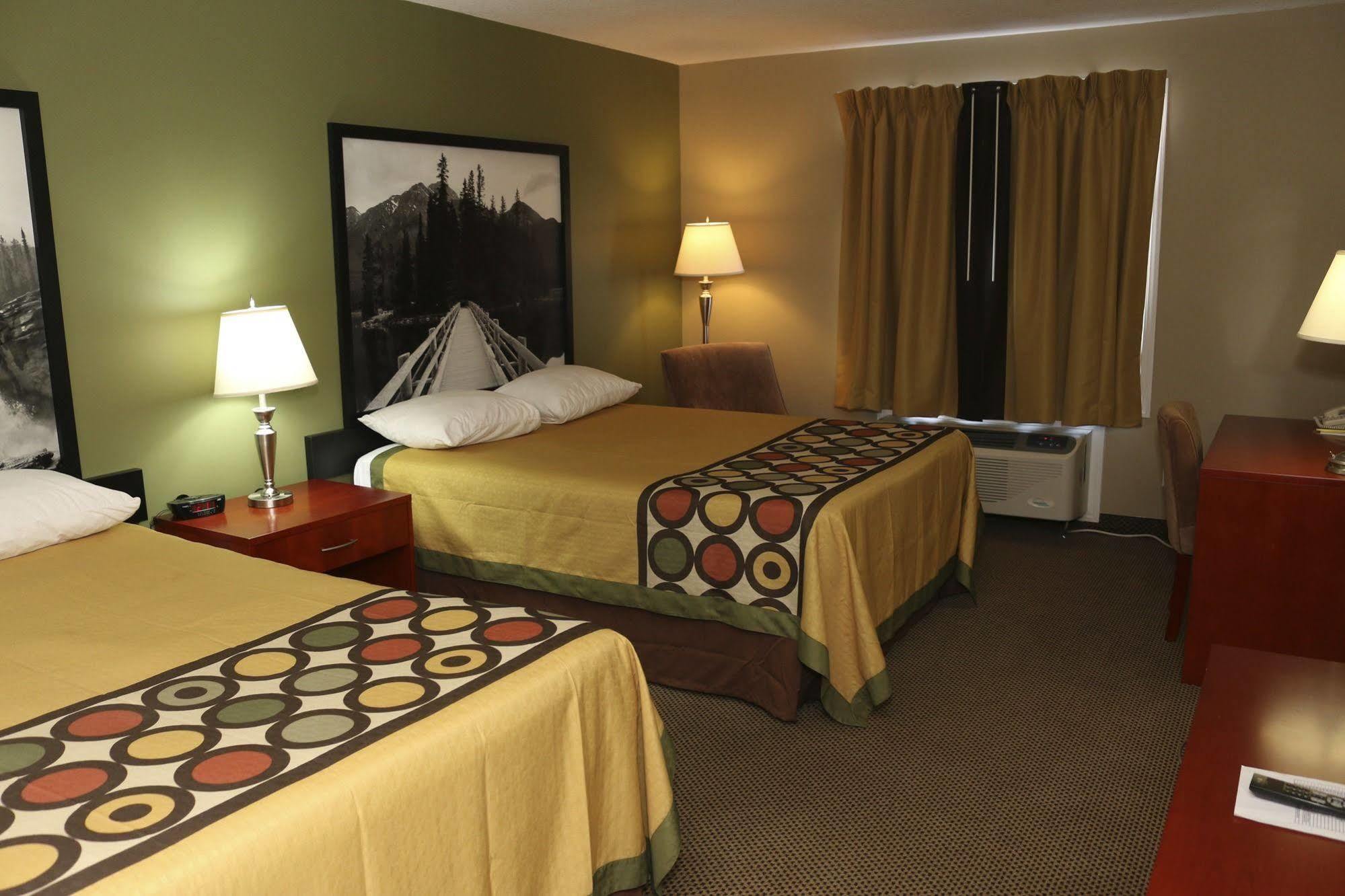 Super 8 By Wyndham Sherwood Park/Edmonton Area Екстериор снимка
